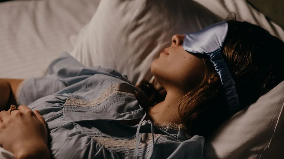 Sommeil rem c'est quoi : ce qu’il faut savoir